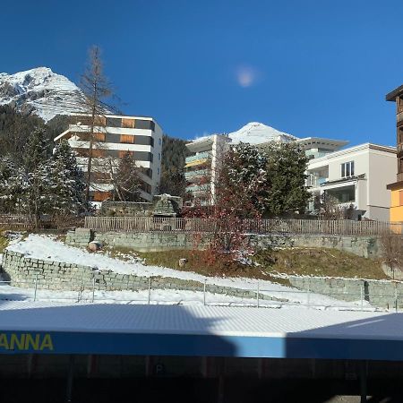 Zentral Bei Kongresshaus, Langlaufloipe, Hallenbad, Garage, Wifi, Voll Ausgestattet - Fewo Gian Davos Buitenkant foto